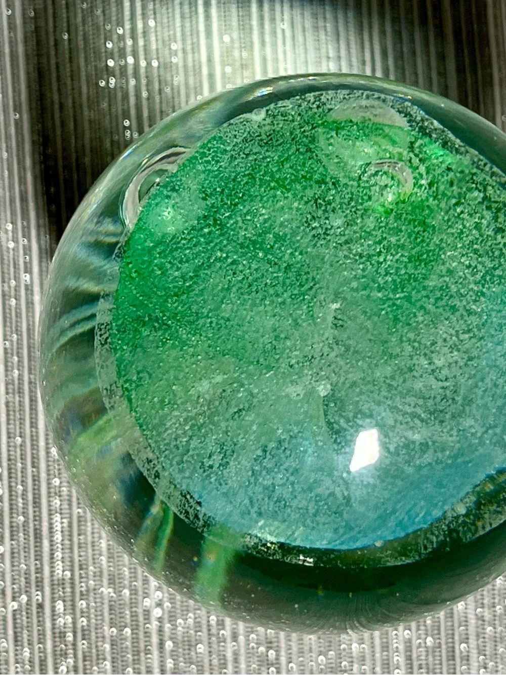 Jelly Fish Hand Blown Glass Paperweight Glow in Dark Beautiful Ocean Colors